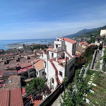 شقة Casa "Positano" Da Ely - Salerno Centro Con Self Check-In المظهر الخارجي الصورة